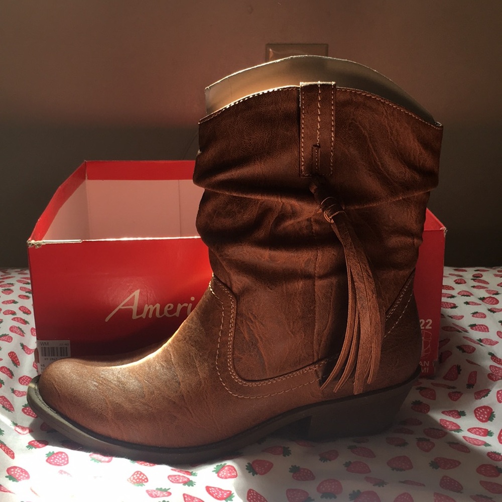 Gorgeous Brown Cowboy Boots